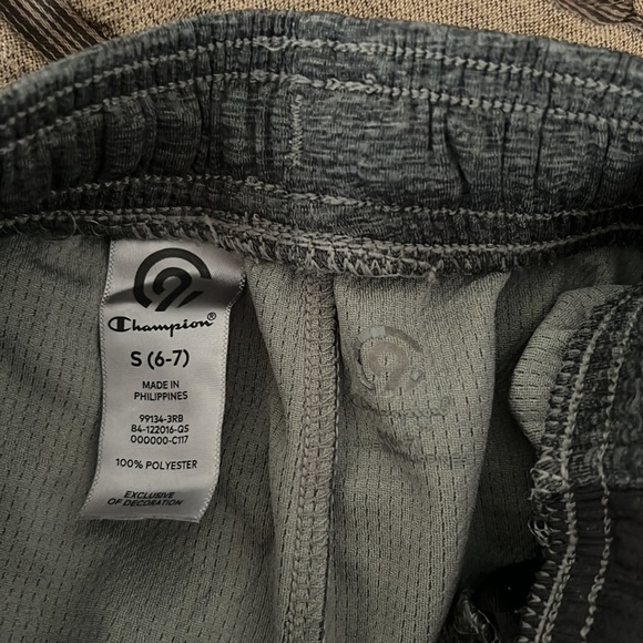 Boys size 7 used hem loose in ninja turtle but wearable - Picture 7 of 7